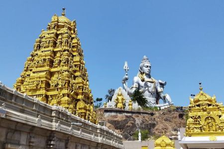 Murudeshwara Shiva Temple - Mangalore Tempo Traveller