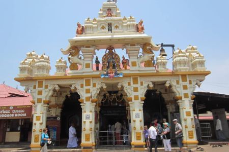 Udupi Sri Krishna Temple - Mangalore Tempo Traveller