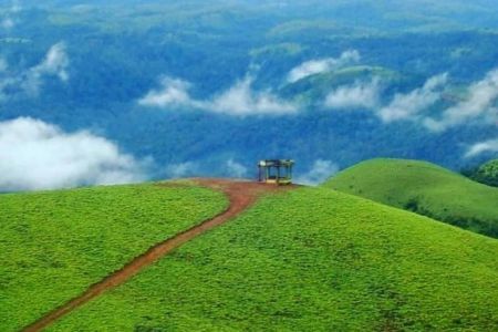 Mandalpatti Trek - Mangalore Tempo Traveller